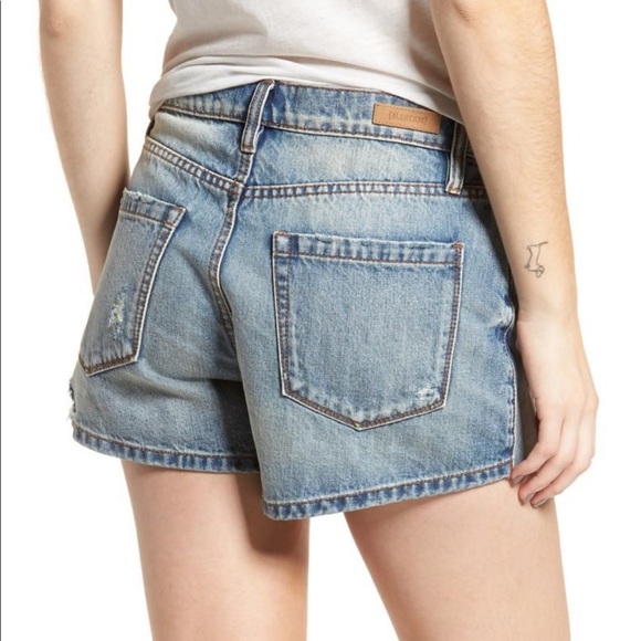 BLANK NYC Barrow Jean Shorts in Earth Blues - Picture 3 of 8